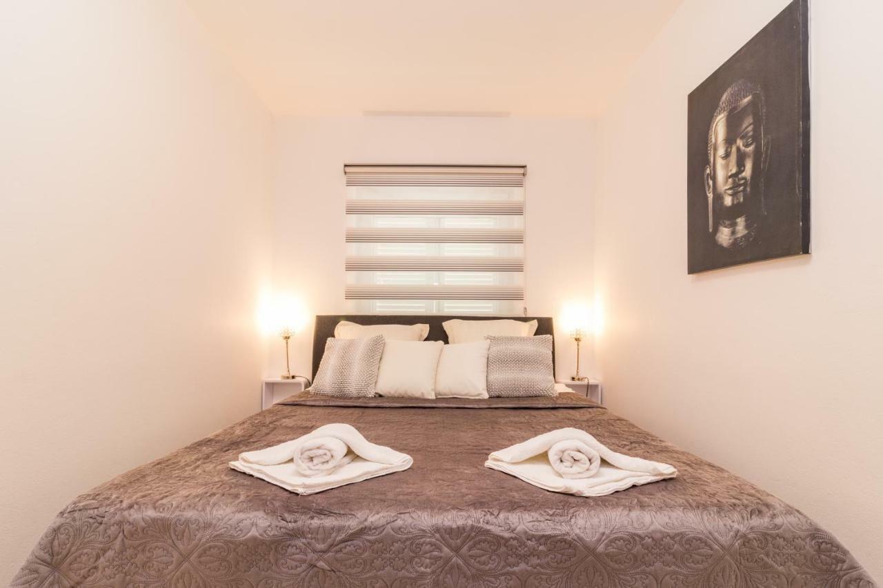 Andriano Apartment Медулин Екстериор снимка