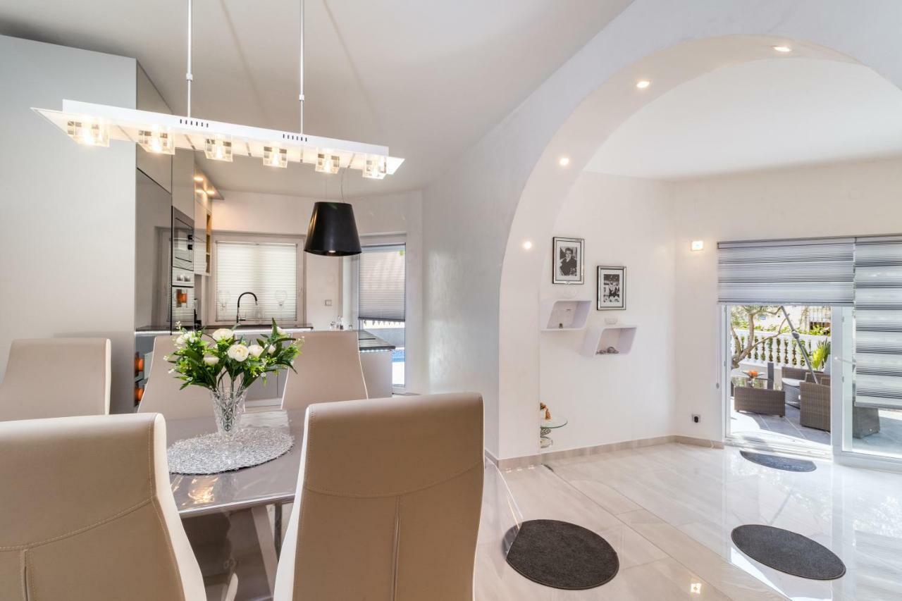 Andriano Apartment Медулин Екстериор снимка