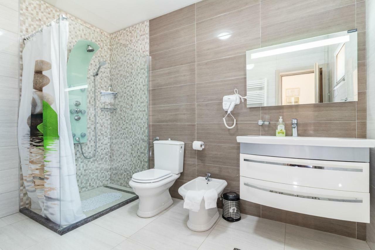 Andriano Apartment Медулин Екстериор снимка