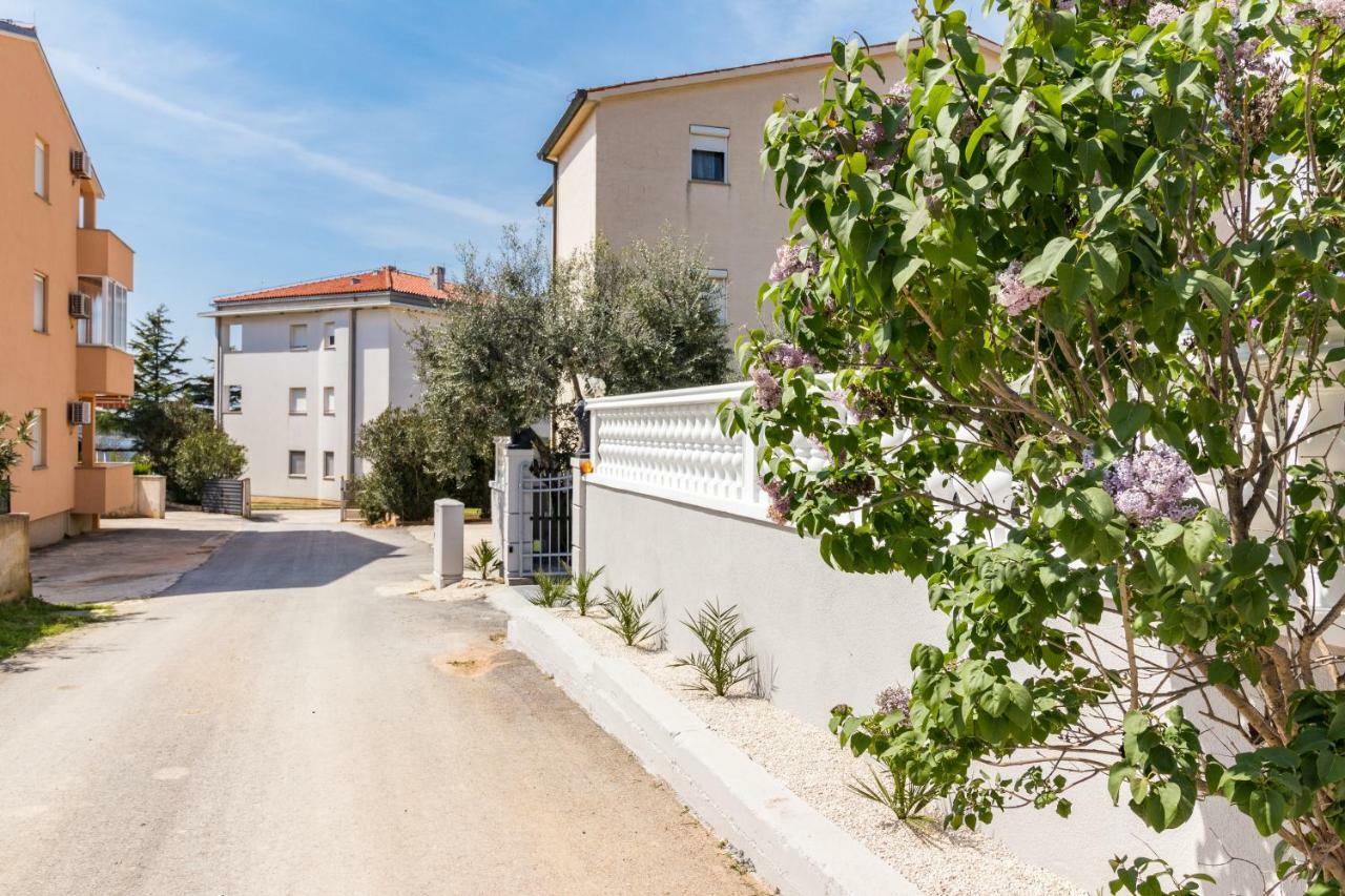 Andriano Apartment Медулин Екстериор снимка